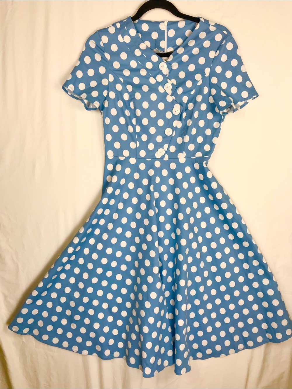 Vintage-Inspired Blue Polka Dot Mini‎ Dress